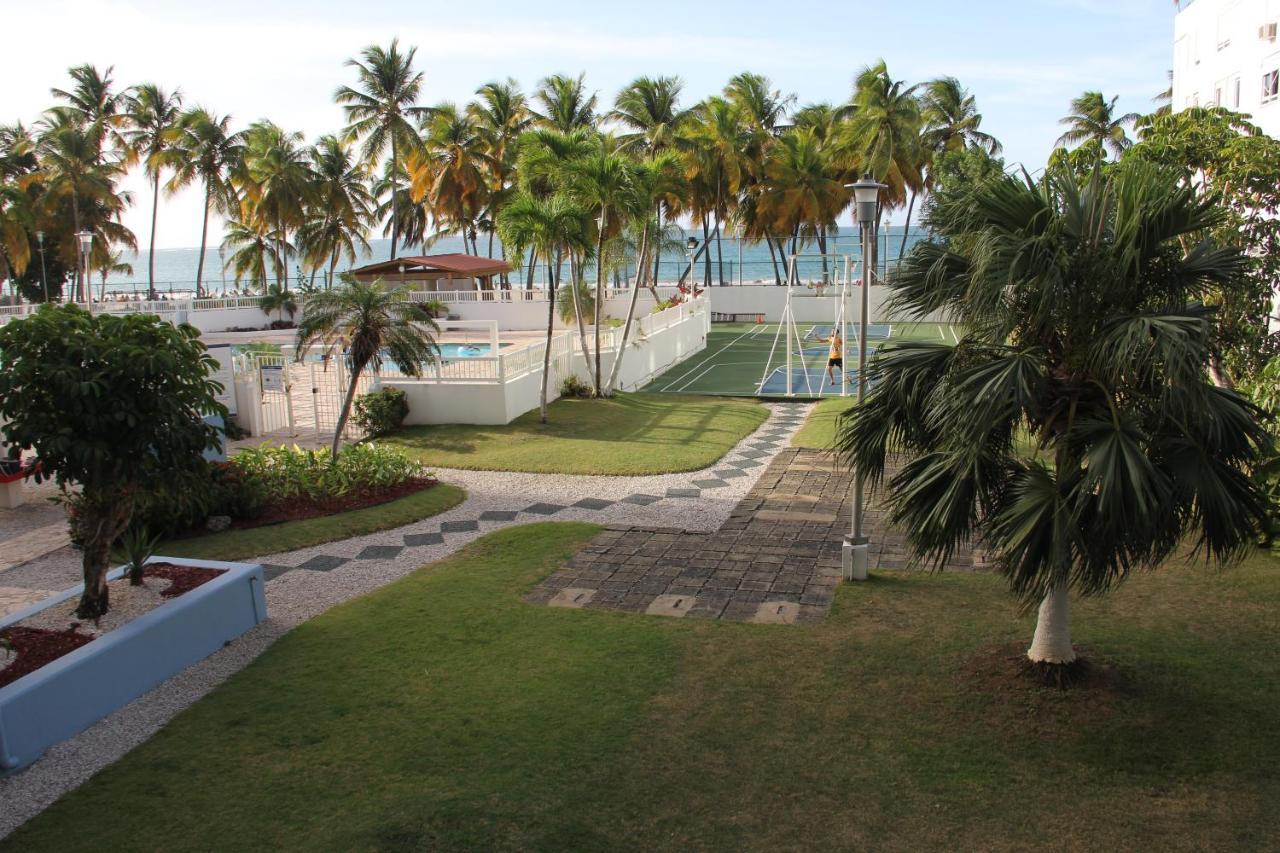 Hobie Oceanfront Apartment At Isla Verde ซานฮวน ภายนอก รูปภาพ