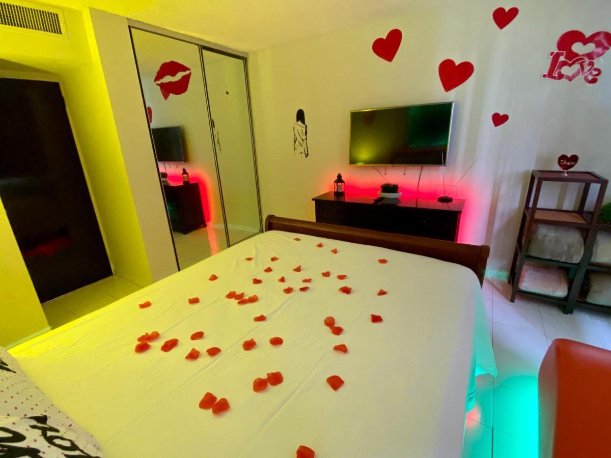 Hobie Oceanfront Apartment At Isla Verde ซานฮวน ภายนอก รูปภาพ