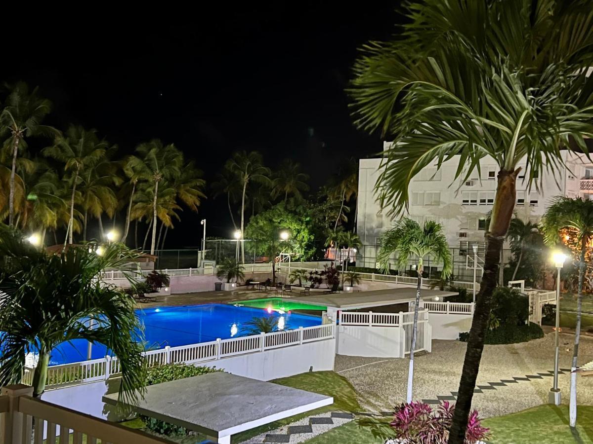 Hobie Oceanfront Apartment At Isla Verde ซานฮวน ภายนอก รูปภาพ