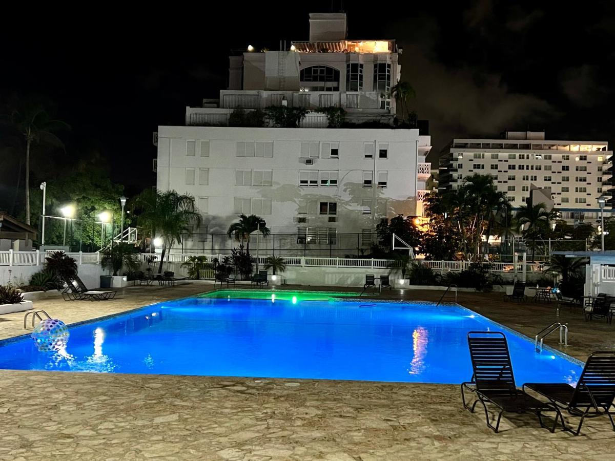 Hobie Oceanfront Apartment At Isla Verde ซานฮวน ภายนอก รูปภาพ