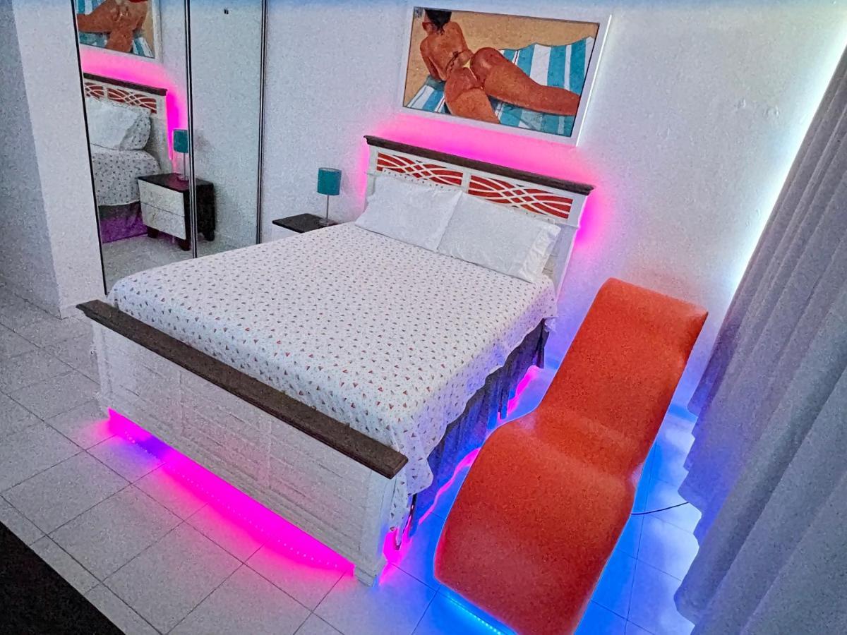 Hobie Oceanfront Apartment At Isla Verde ซานฮวน ภายนอก รูปภาพ