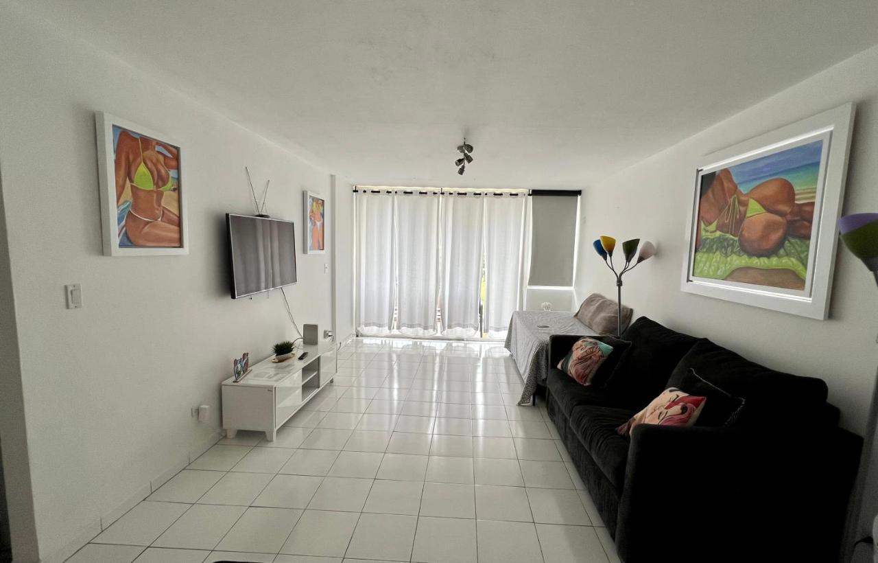 Hobie Oceanfront Apartment At Isla Verde ซานฮวน ภายนอก รูปภาพ
