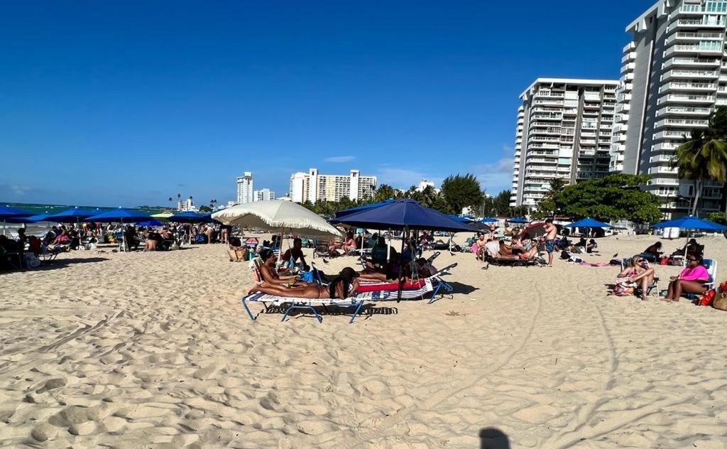 Hobie Oceanfront Apartment At Isla Verde ซานฮวน ภายนอก รูปภาพ