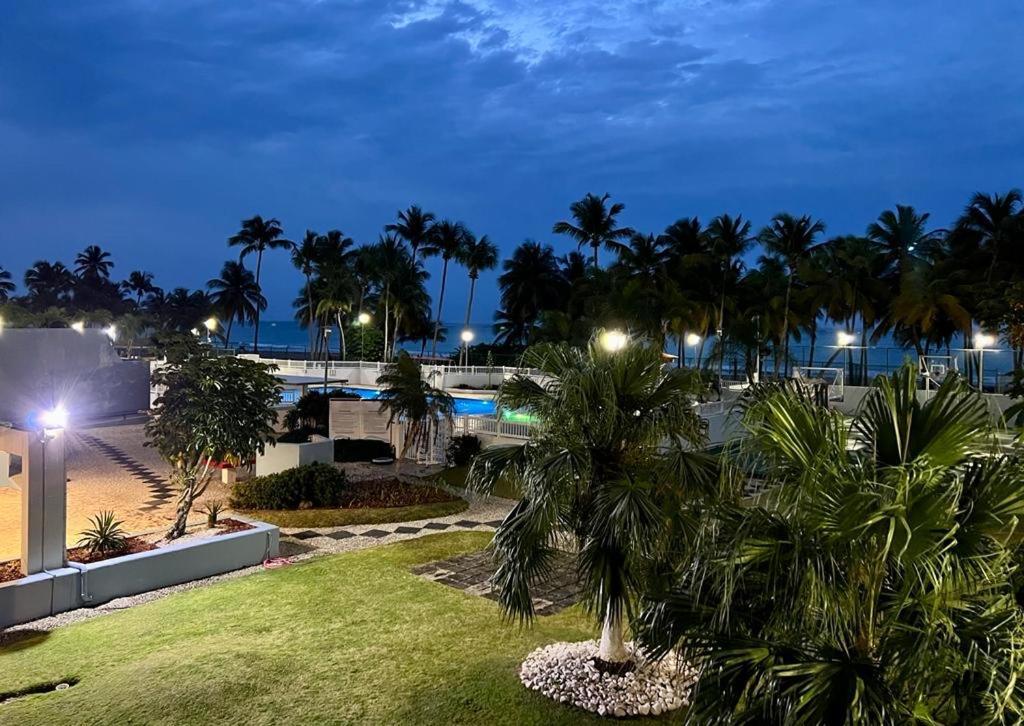 Hobie Oceanfront Apartment At Isla Verde ซานฮวน ภายนอก รูปภาพ