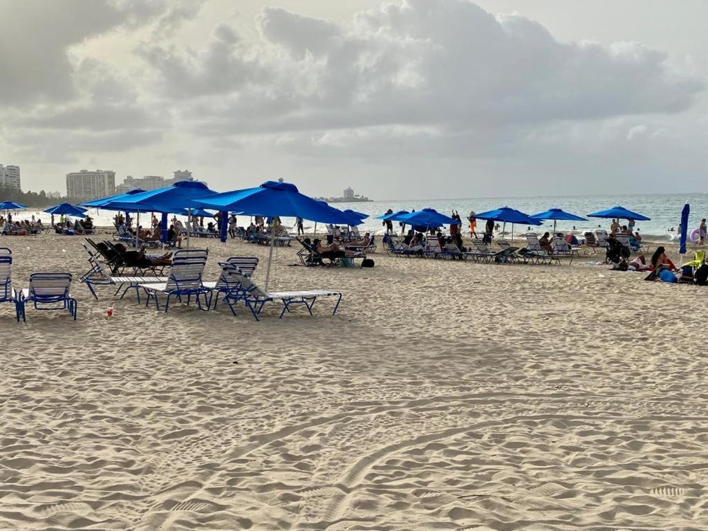 Hobie Oceanfront Apartment At Isla Verde ซานฮวน ภายนอก รูปภาพ